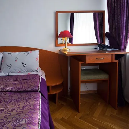 Hetman Hotel 2*